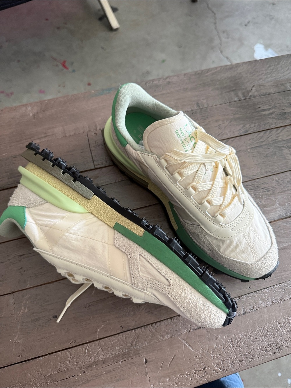 Lacoste Cream & Mint Low-Top Sneaker